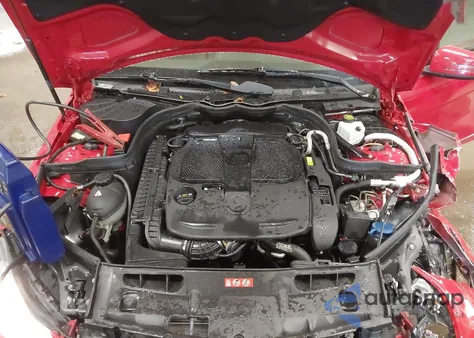 2013 Mercedes-Benz C 300 Sport 4Matic z USA, uszkodzony, nr VIN WDDGF8AB3DA792016